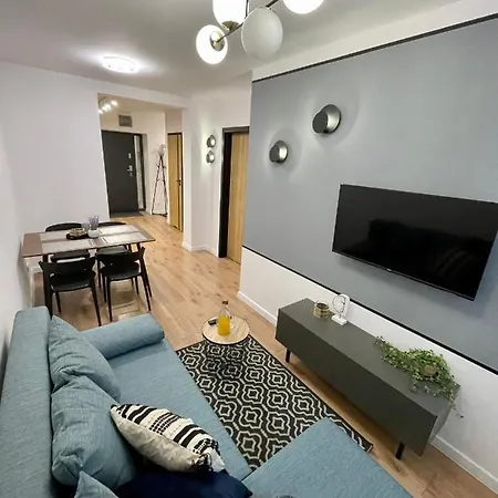 Przestronny W Centrum Miasta Apartment *
