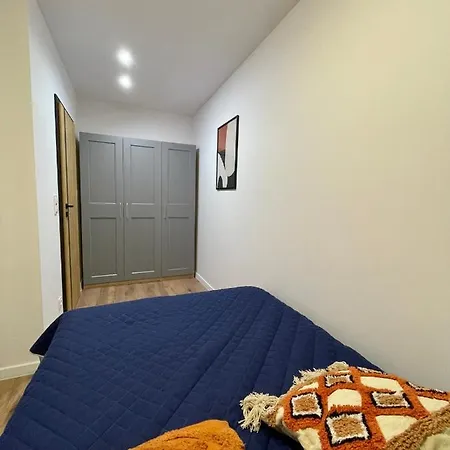 Apartment Przestronny W Centrum Miasta *