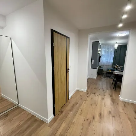 Apartment Przestronny W Centrum Miasta *